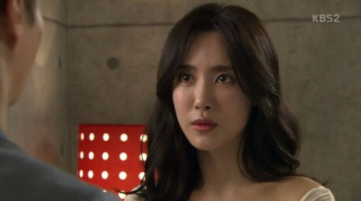 김윤서 이미지