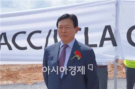 [위기의 롯데]신동빈 내일 입국..소환조사 여부 '촉각' - 아시아경제