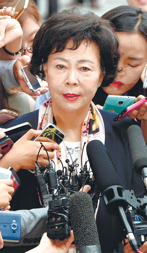 검찰 불려나온 롯데가 장녀.. 면세점 '입점비리' 의혹 추궁 - 세계일보