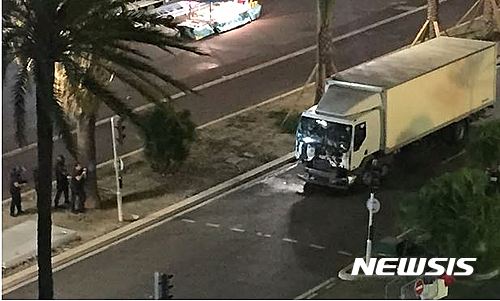 니스 테러한 트럭 | 인스티즈