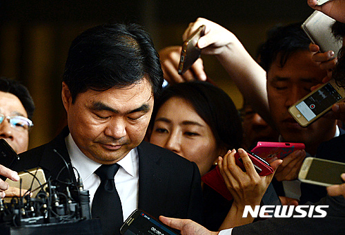 [종합2보] 檢,'넥슨 공짜 주식' 진경준 검사장에 구속영장 청구 - 뉴시스