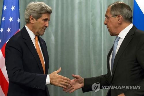 알렉산드라의 애비 존케리가 러시아에 기어든 이유