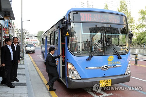 시내버스주차장 이미지