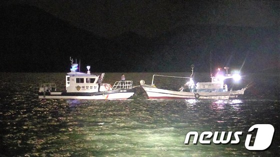 낚시 보트 엔진 고장·어선 좌주..선박 사고 잇따라 - 뉴스1