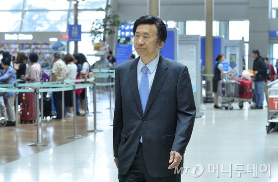 윤병세, ARF 외교전 돌입..북핵·사드 놓고 외교력 시험대 - 머니투데이