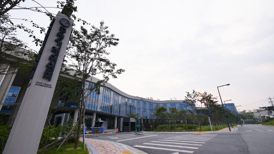 구입 후 중대결함 세 번 이상 자동차 교환·환불된다 - 서울경제