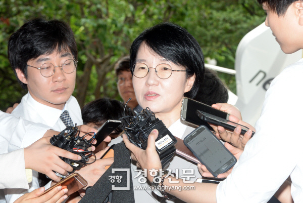 재청구에 재기각..'오기영장' 비판 불가피 - 경향신문