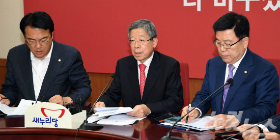 與 논란 빚은 '전략공천', 50석 이내로 규제 - 노컷뉴스