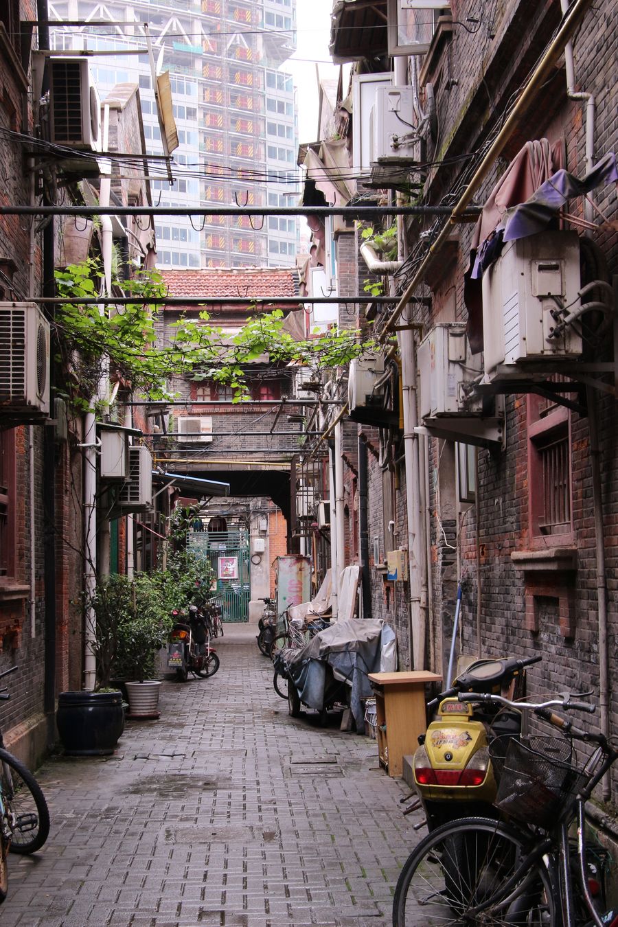 상하이의 오래된 주택가. 얽히고 설킨 골목이 많아 길을 잃기 쉽다.