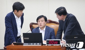 정무위, 오는 8일부터 추경심사..'서별관 청문회' 일정은 미정 - 뉴스1
