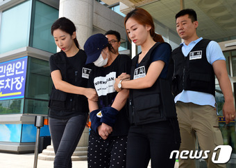 4살 딸 학대 어머니..