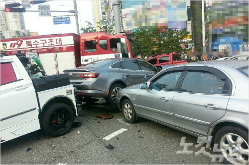 부산 해운대 교차로 '광란의 질주'희생자 추모 물결 - 노컷뉴스
