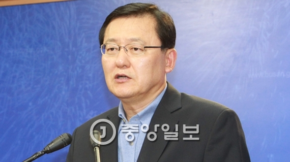 전기료 찔끔 인하에 들끊는 여론..과거 논의 들여다보니 '제도 개선' 약속은 공염불 - 중앙일보
