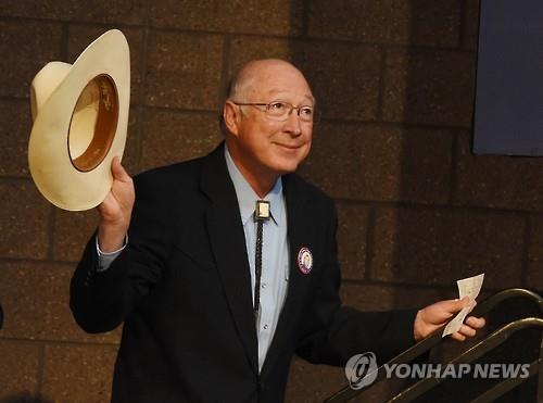 '힐러리 정권인수위' 구성..인수위원장에 살라자르 전 내무장관 - 연합뉴스