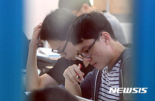 금융공기업 '신입 공채 시험' 마무리..'4차 산업혁명 논하라' - 뉴시스