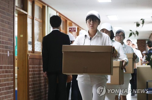 단원고 '기억교실'→안산교육청 별관으로 이전 시작 - 연합뉴스