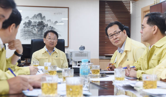 유일호 이미지