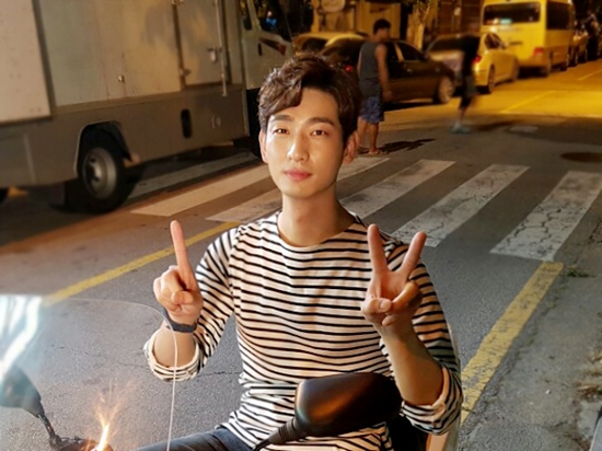 청춘샷 이미지