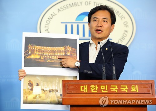 '초호화 외유' 의혹 송희영 조선일보 주필 사의표명 - 연합뉴스
