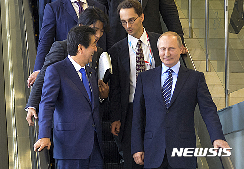 푸틴 대통령, 12월15일 일본 야마구치현 방문해 아베 총리와 정상회담 - 뉴시스