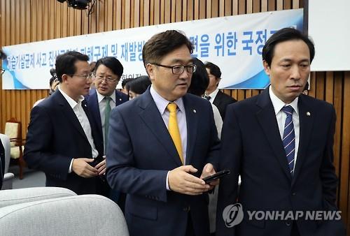 與 추천 원안위원 '깜짝부결'..더민주
