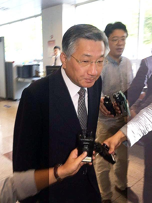 '교비 사적 사용' 김윤배 前청주대 총장 집행유예 2년(종합) - 연합뉴스