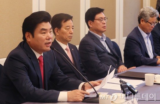 새누리 북핵해결모임, 핵잠수함·美전술핵 재배치 촉구 - 머니투데이