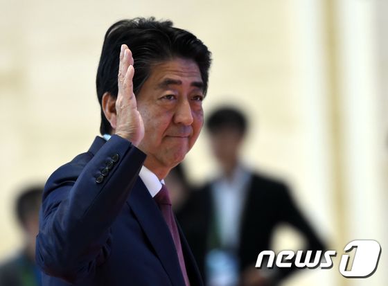 日자민당, 내주 '아베 임기 연장' 논의 시동 - 뉴스1