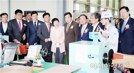 (주)이우티이씨 이미지