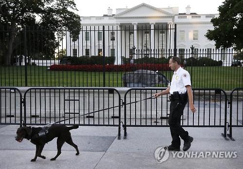 美백악관 인근서 '의심스런 물체' 발견..주변지역 봉쇄 - 연합뉴스