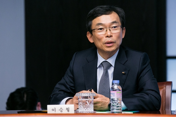 이용우스포츠 이미지