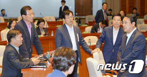 국회 정상화에도 지뢰밭..여야, 주도권 위한 2라운드 돌입 - 뉴스1