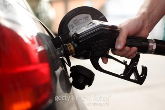 [다시 꿈틀대는 유가①] 휘발유 1406원..OPEC 감산 합의 영향은? - 헤럴드경제