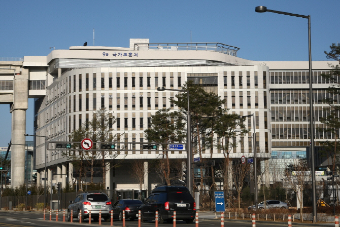 국가보훈처장, 향군 임원 직무정지 및 해임 명령 가능해진다 - 이데일리