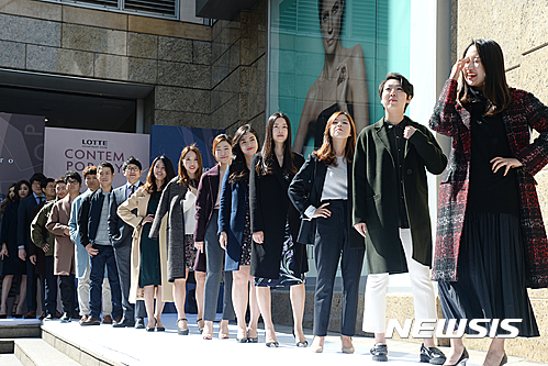 디케이엔와이남성롯데 이미지