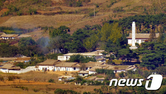 亞 직원에