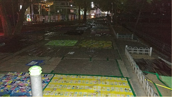 운동회 전날 밤 씁쓸한 초등학교 풍경..