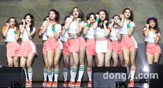 아이오아이 이미지