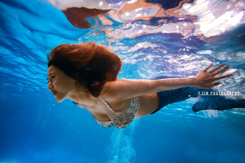 이윤미, 스쿠버 전문교육 받고 인어공주 화보 도전