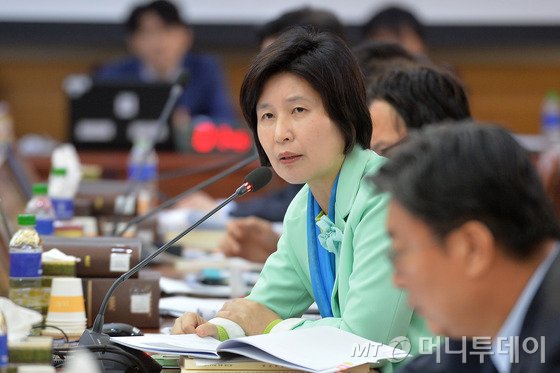 [운영위국감]野,미르 녹취파일 공개..與 '회고록' 맞불 - 머니투데이