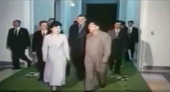 당시 박근혜 국회의원과 김정일 국방위원장 (사진=유튜브 영상 캡처)