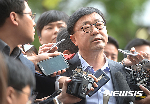 [종합2보]檢, '연설문 유출 의혹' 조인근 전 비서관 소환조사..