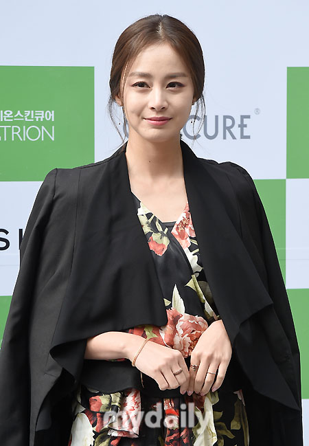 셀트리온 행사 온 오늘자 김태희 | 인스티즈