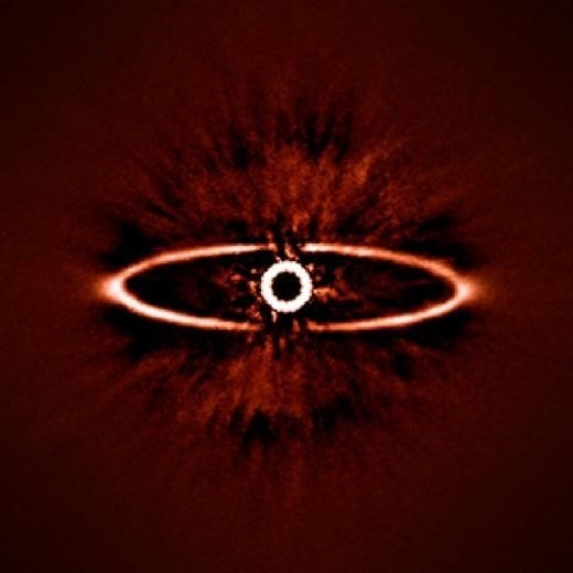 ‘사우론의 눈’ HR 4796A