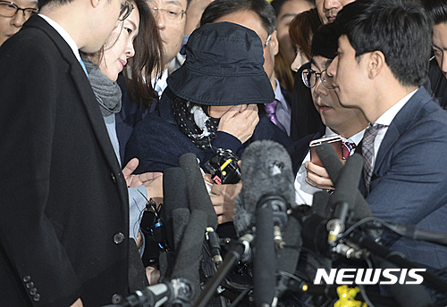 [최순실 게이트]'70억 논란'에 곤혹스런 롯데그룹..