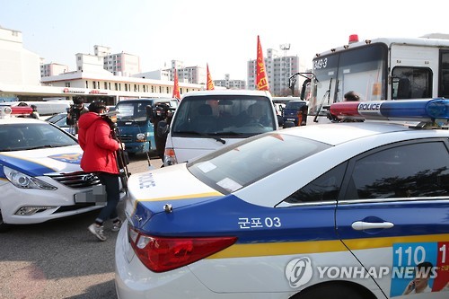 상경투쟁 전농, 곳곳서 경찰과 마찰..