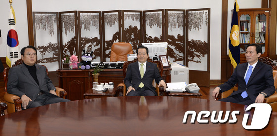 丁의장, 여야 3당과 1일 다시 '朴대통령 거취' 협상 - 뉴스1