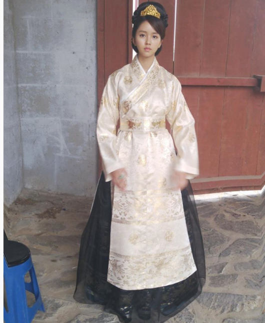 도깨비한복 이미지