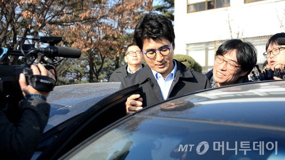 키맨 이미지