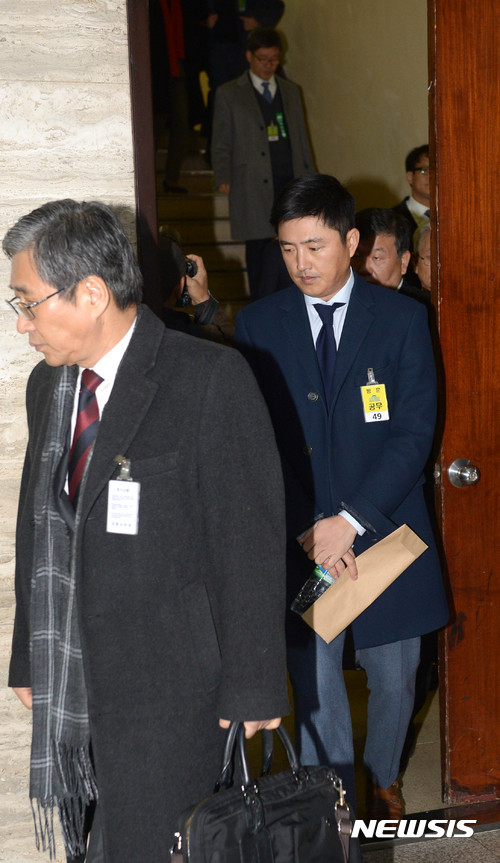 더블루 이미지